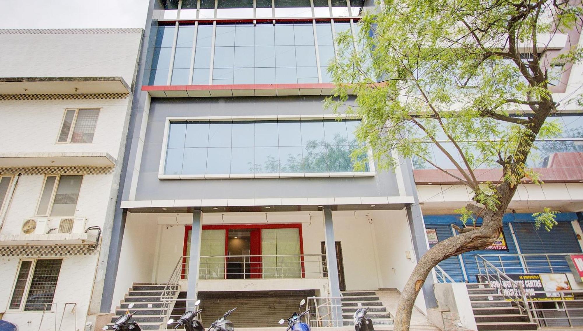 Townhouse Townhouse Atal Chowk Indirapuram Ghaziabad Exterior foto